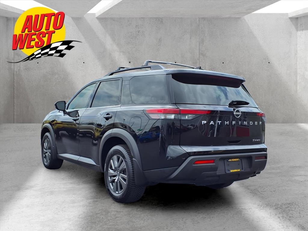 Nissan Pathfinder SV 4WD 2022