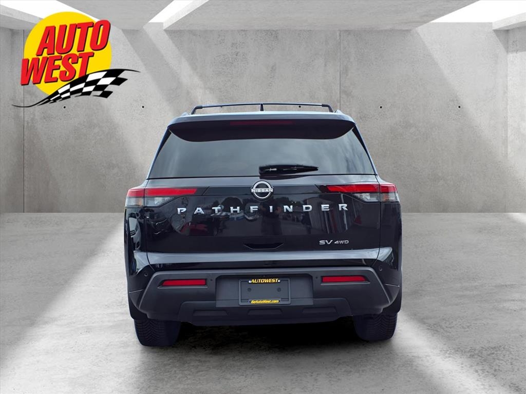 Nissan Pathfinder SV 4WD 2022
