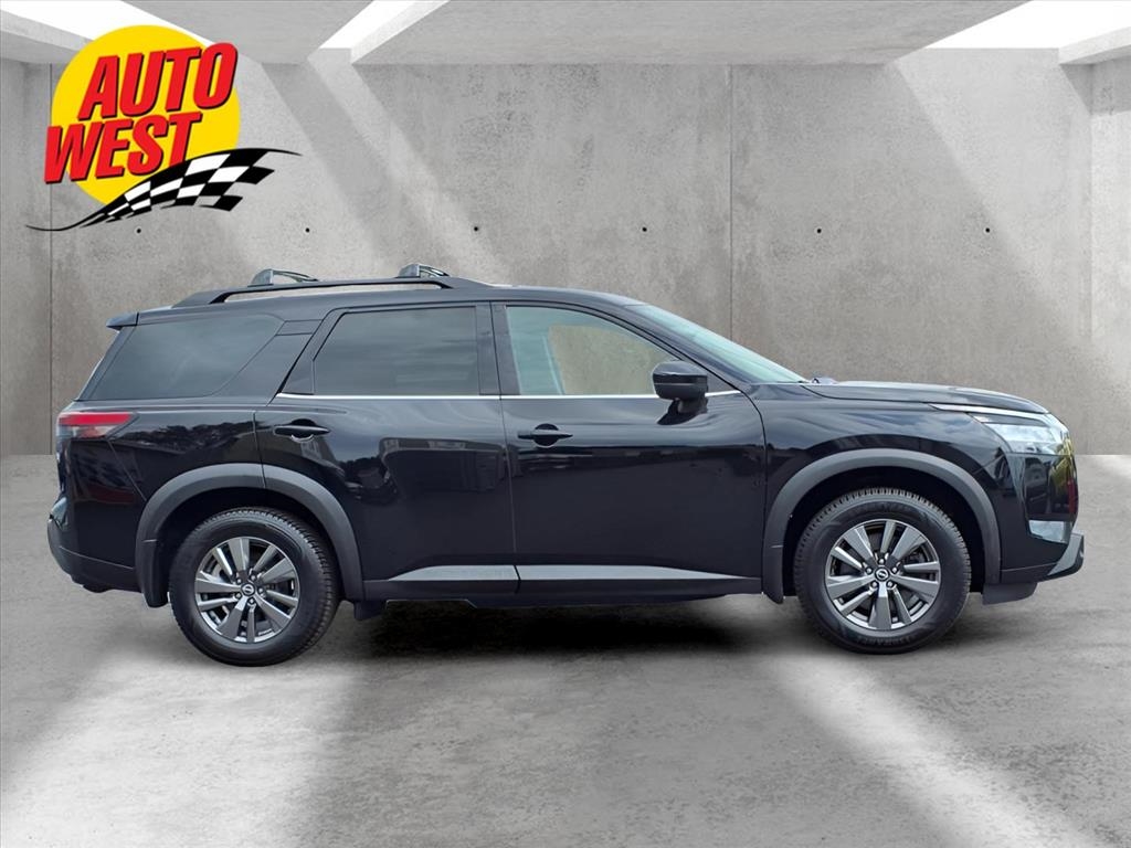 Nissan Pathfinder SV 4WD 2022