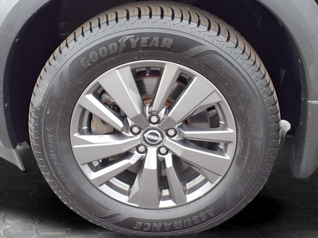 Nissan Pathfinder SV 4WD 2022