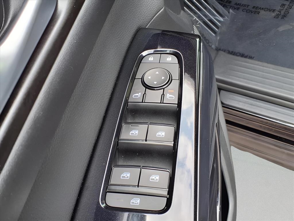 Nissan Pathfinder SV 4WD 2022