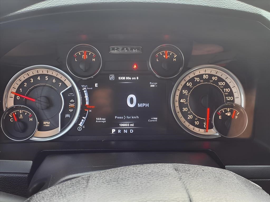 RAM 1500 4WD Crew Cab 140.5" Laramie 2015