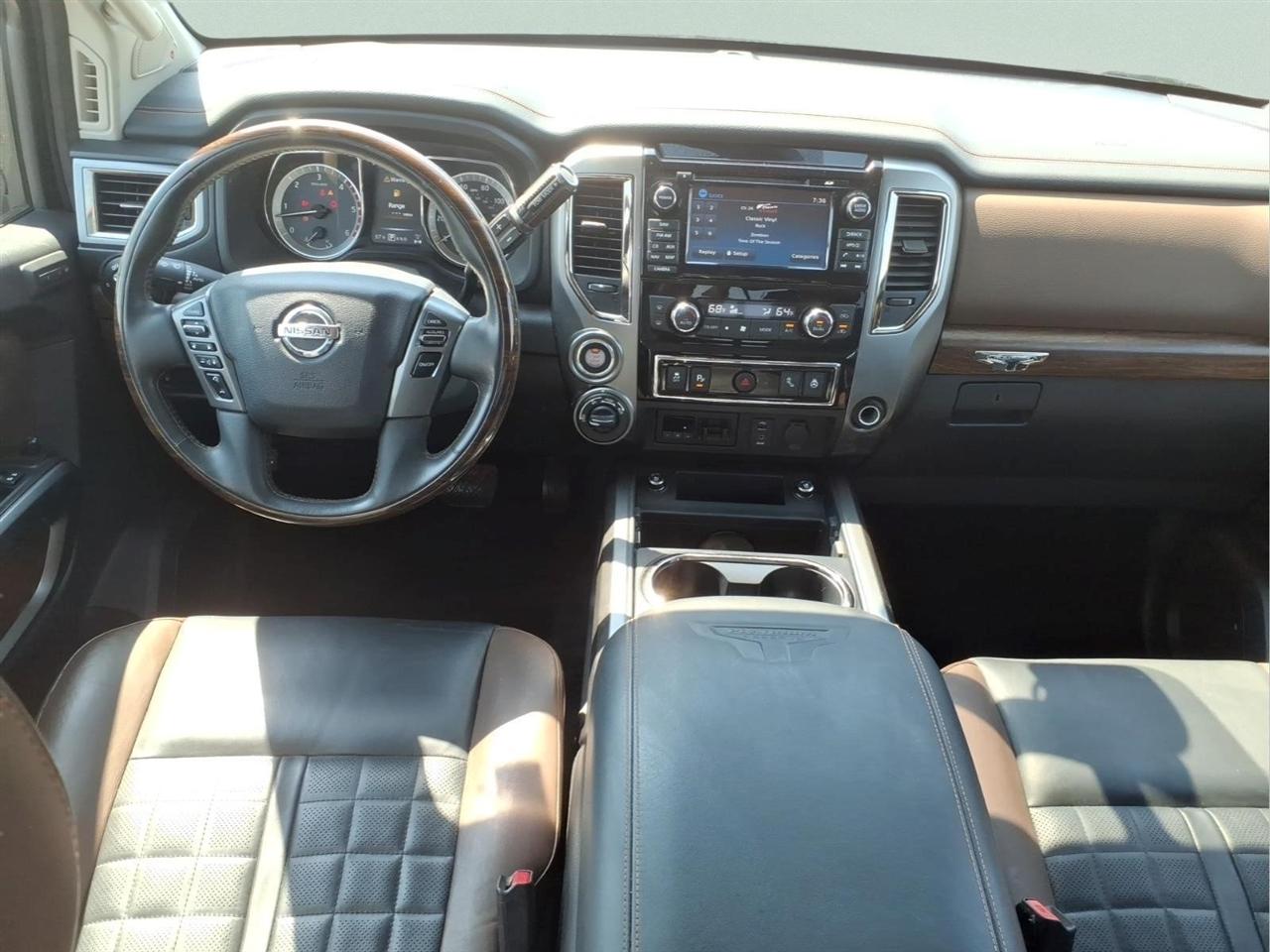 2017 Nissan Titan XD Platinum Reserve - Photo 8
