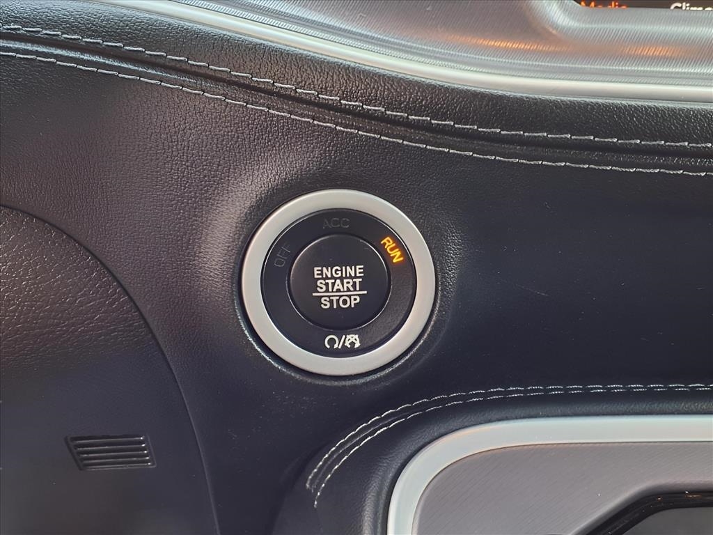 Dodge Challenger GT AWD 2022