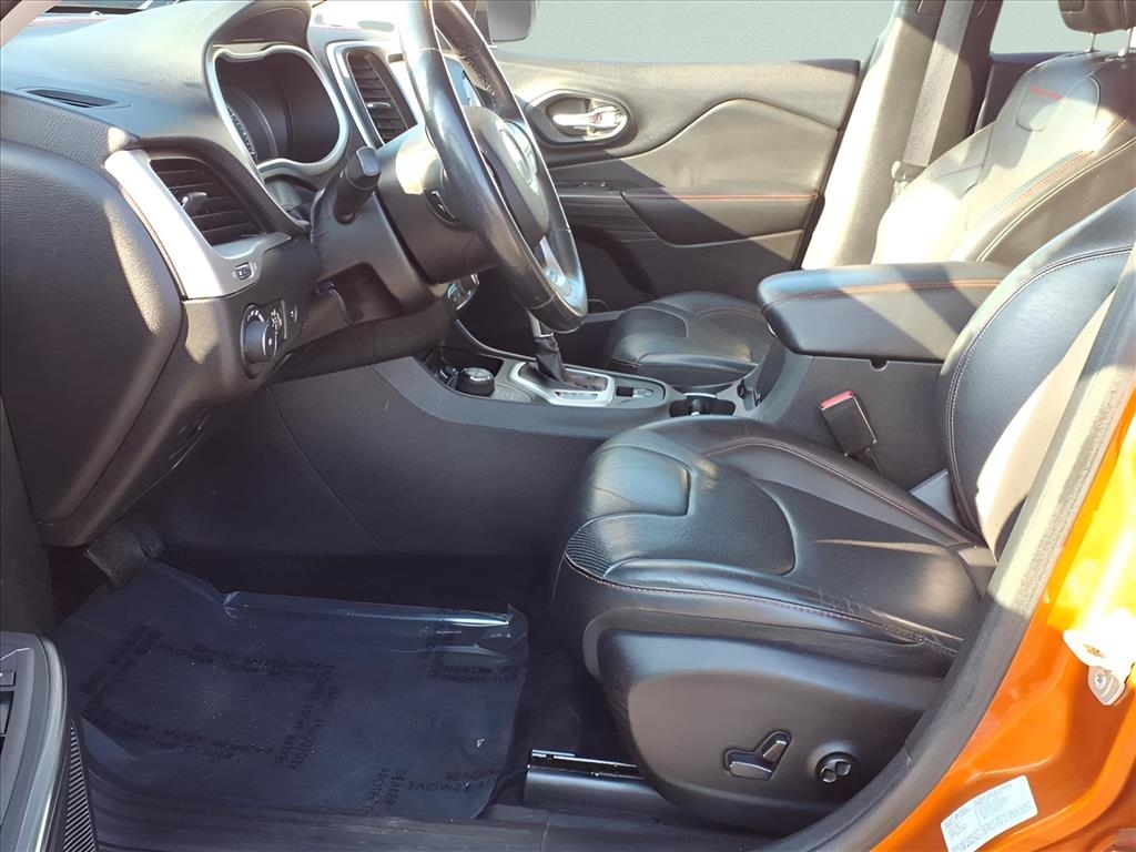 Jeep Cherokee 4WD 4dr Trailhawk 2016