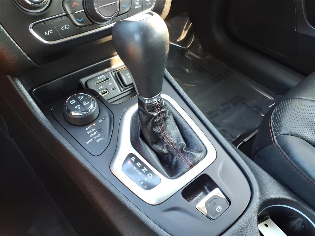 Jeep Cherokee 4WD 4dr Trailhawk 2016