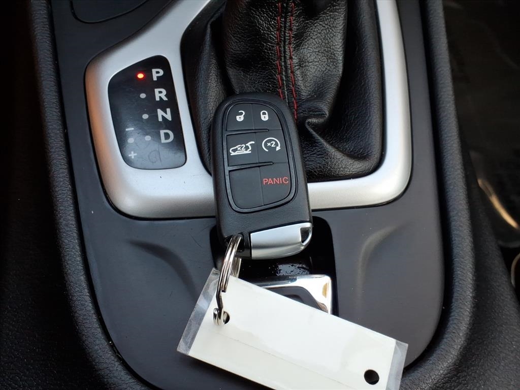 Jeep Cherokee 4WD 4dr Trailhawk 2016