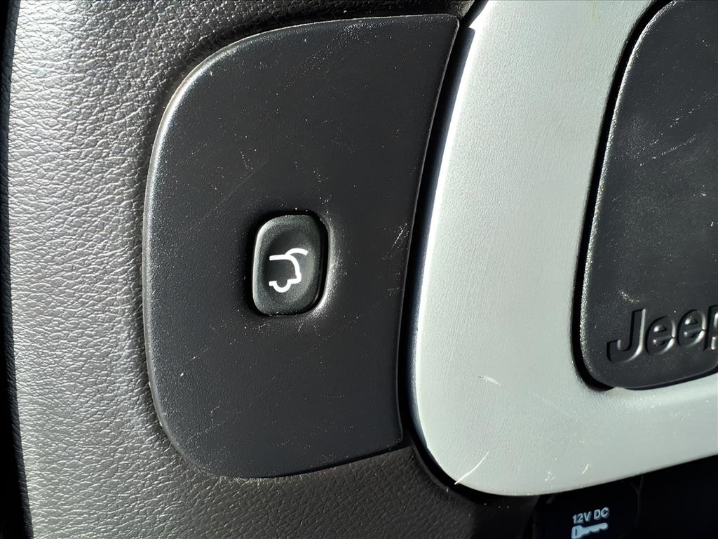 Jeep Cherokee 4WD 4dr Trailhawk 2016