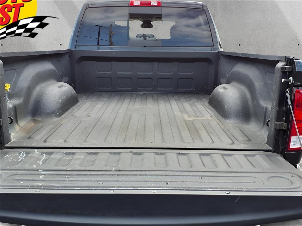 RAM 1500 4WD Crew Cab 149" SLT 2016