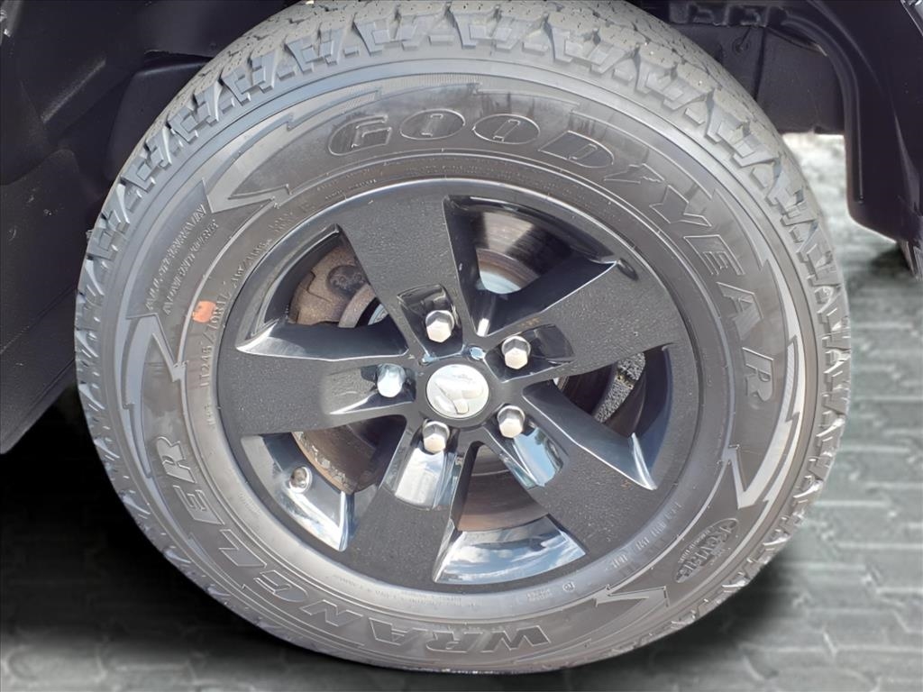 RAM 1500 4WD Crew Cab 149" SLT 2016