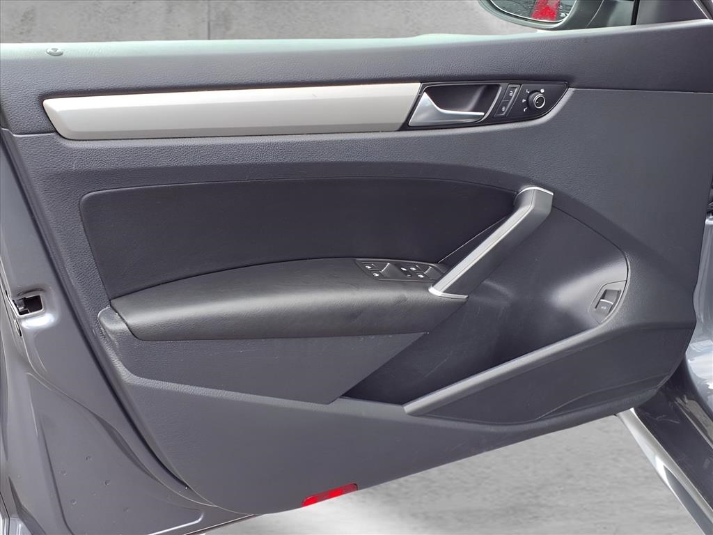 Volkswagen Passat 2.0T SE Auto 2022