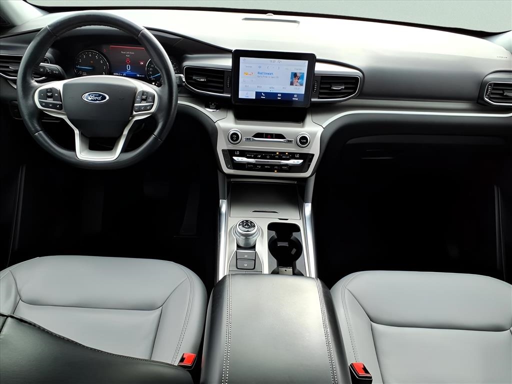 Ford Explorer XLT 4WD 2021