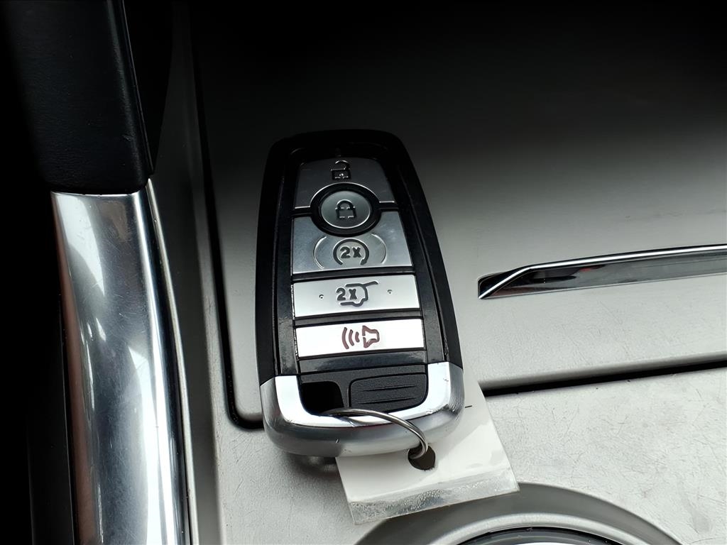 Ford Explorer XLT 4WD 2021