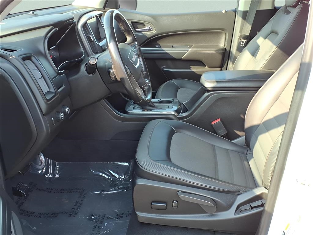 GMC Canyon 4WD Crew Cab 128" AT4 w/Cloth 2022