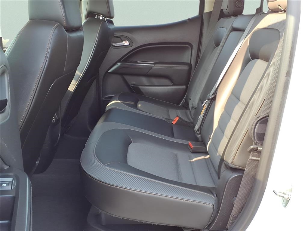 GMC Canyon 4WD Crew Cab 128" AT4 w/Cloth 2022