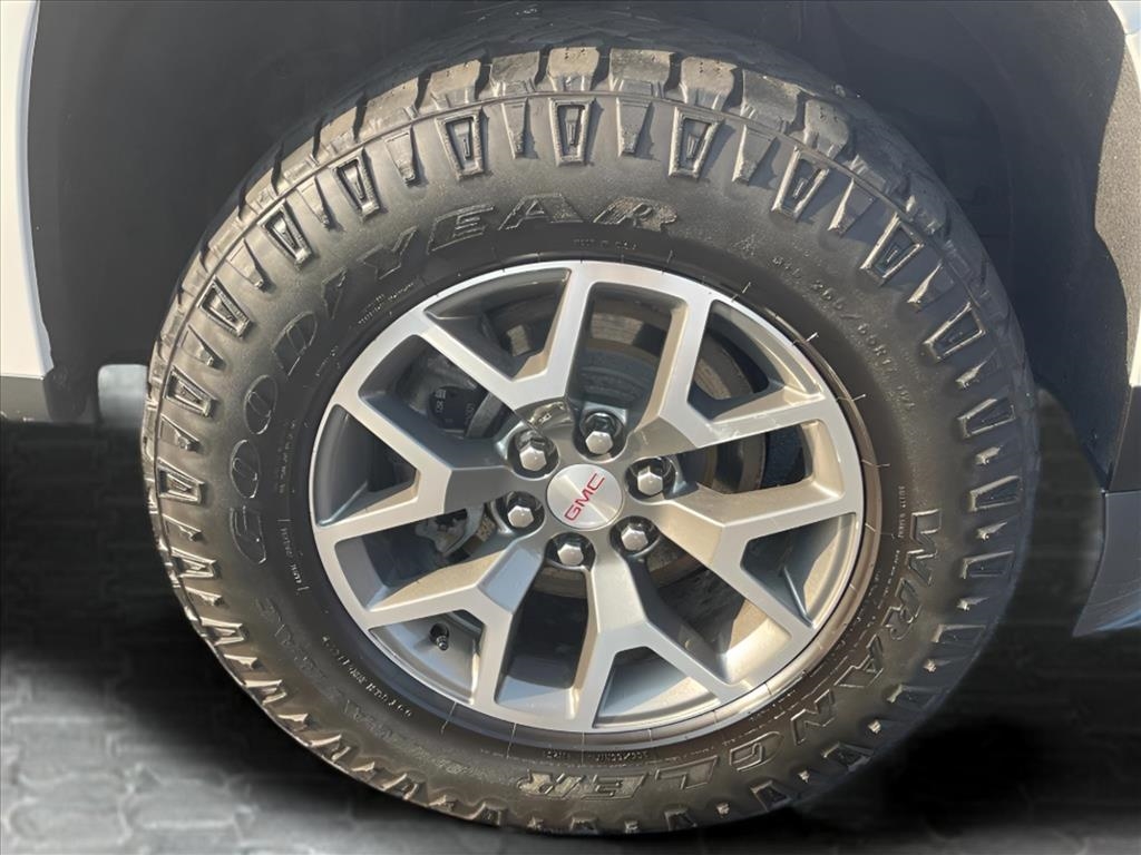 GMC Canyon 4WD Crew Cab 128" AT4 w/Cloth 2022