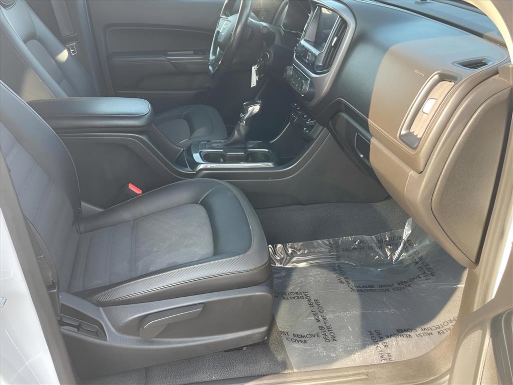 GMC Canyon 4WD Crew Cab 128" AT4 w/Cloth 2022