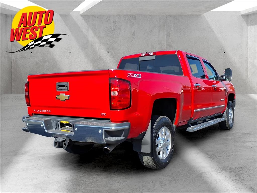 Chevrolet Silverado 2500HD 4WD Crew Cab 153.7" LTZ 2015