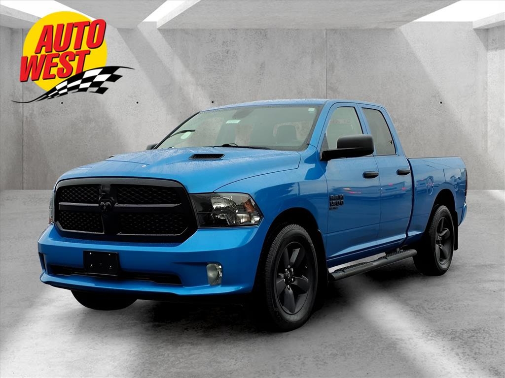 RAM 1500 Classic Express 4x4 Quad Cab 6'4" Box 2021