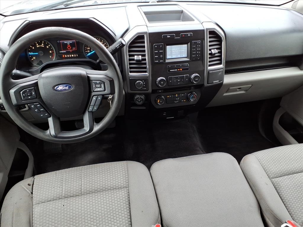 Ford F-150 4WD SuperCrew 145" Lariat 2016