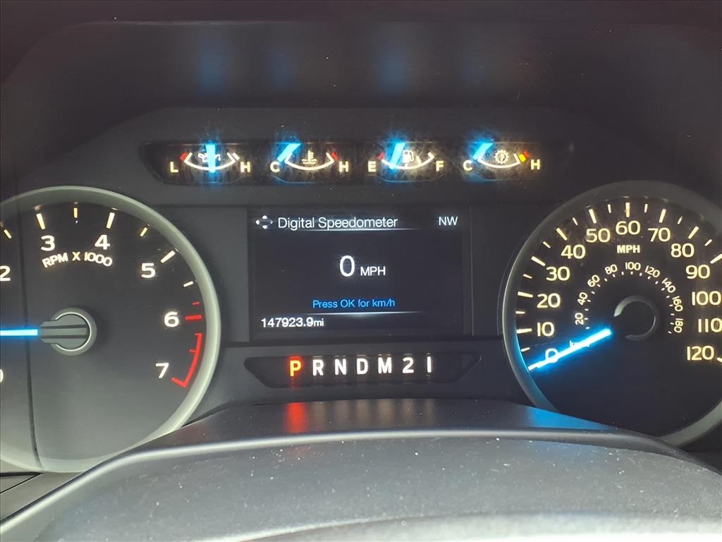 Ford F-150 4WD SuperCrew 145" Lariat 2016