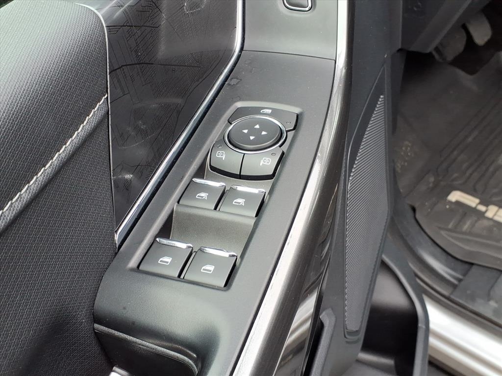 Ford F-150 XL 4WD SuperCrew 5.5' Box 2022