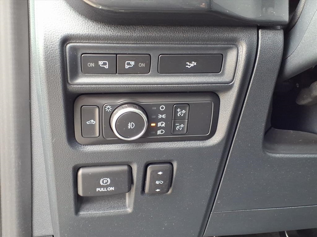 Ford F-150 XL 4WD SuperCrew 5.5' Box 2022