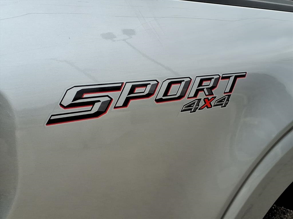 Ford F-150 XL 4WD SuperCrew 5.5' Box 2022