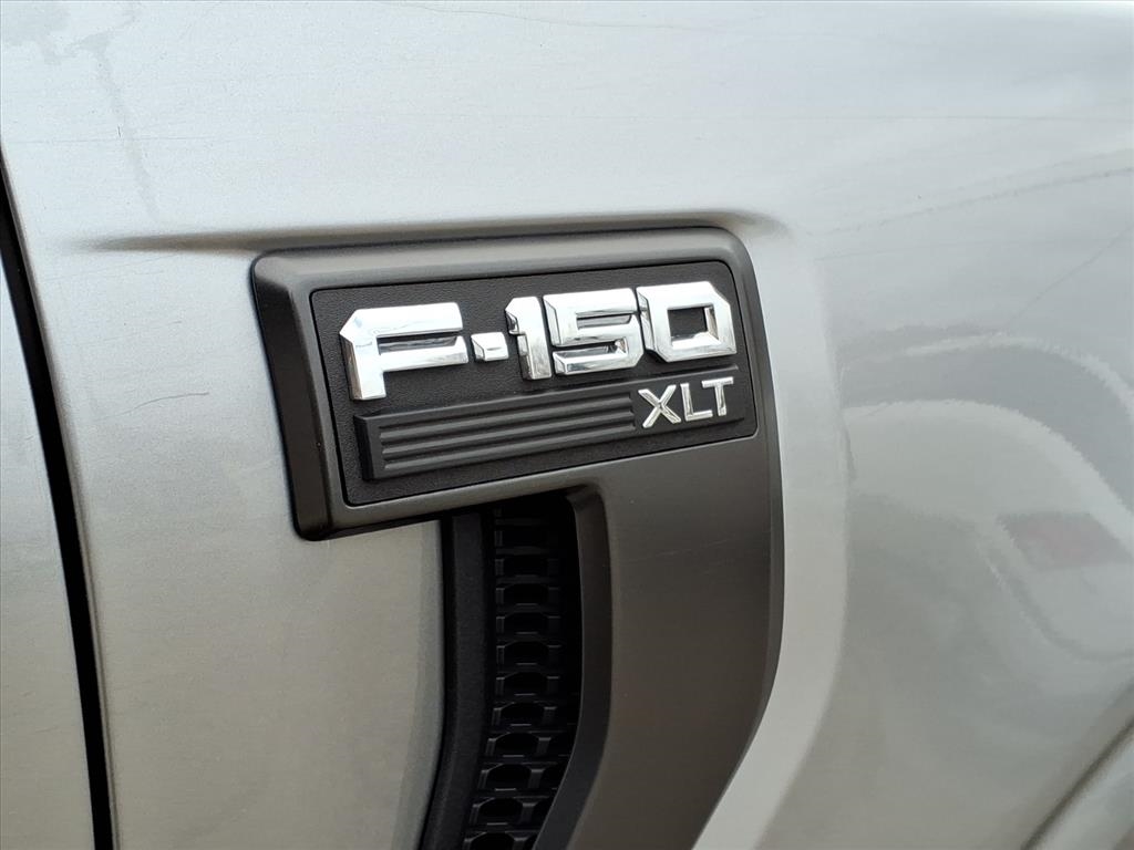 Ford F-150 XL 4WD SuperCrew 5.5' Box 2022