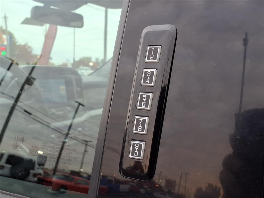 Ford F-150 XLT 4WD SuperCrew 5.5' Box 2023