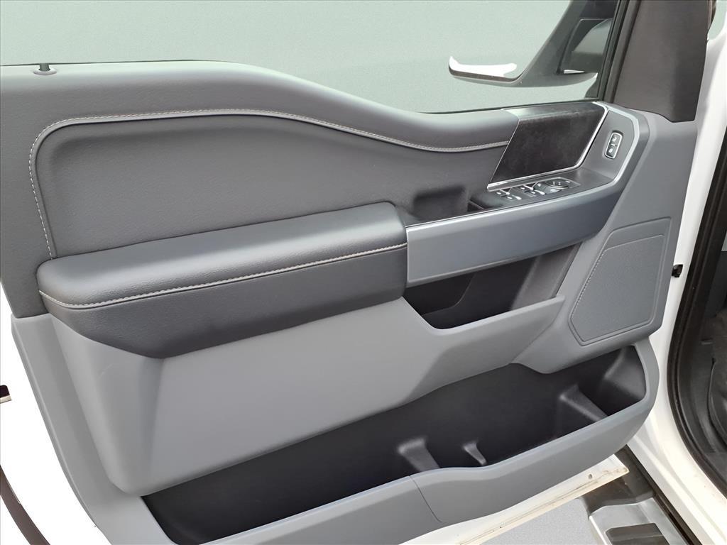 Ford F-150 XLT 4WD SuperCrew 5.5' Box 2023