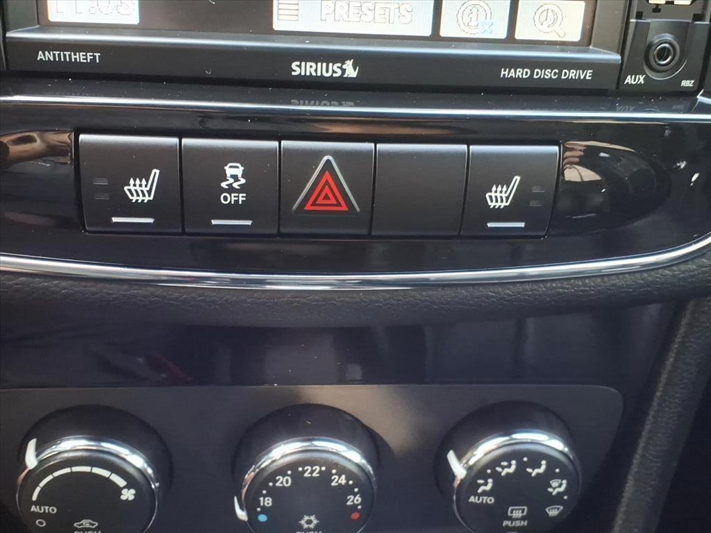 2013 Chrysler 200 Limited - Photo 24