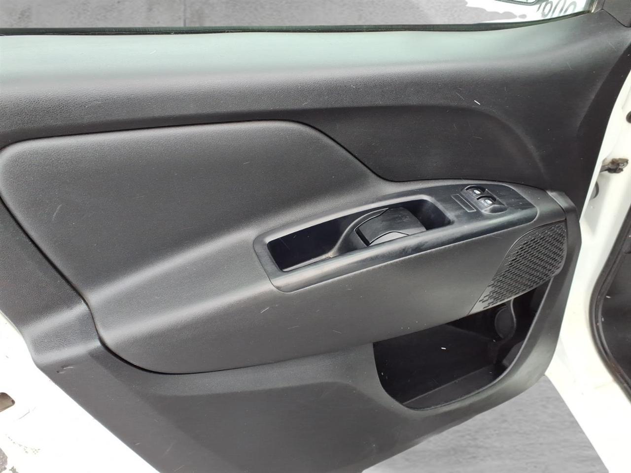 2016 RAM Promaster City Tradesman - Photo 16
