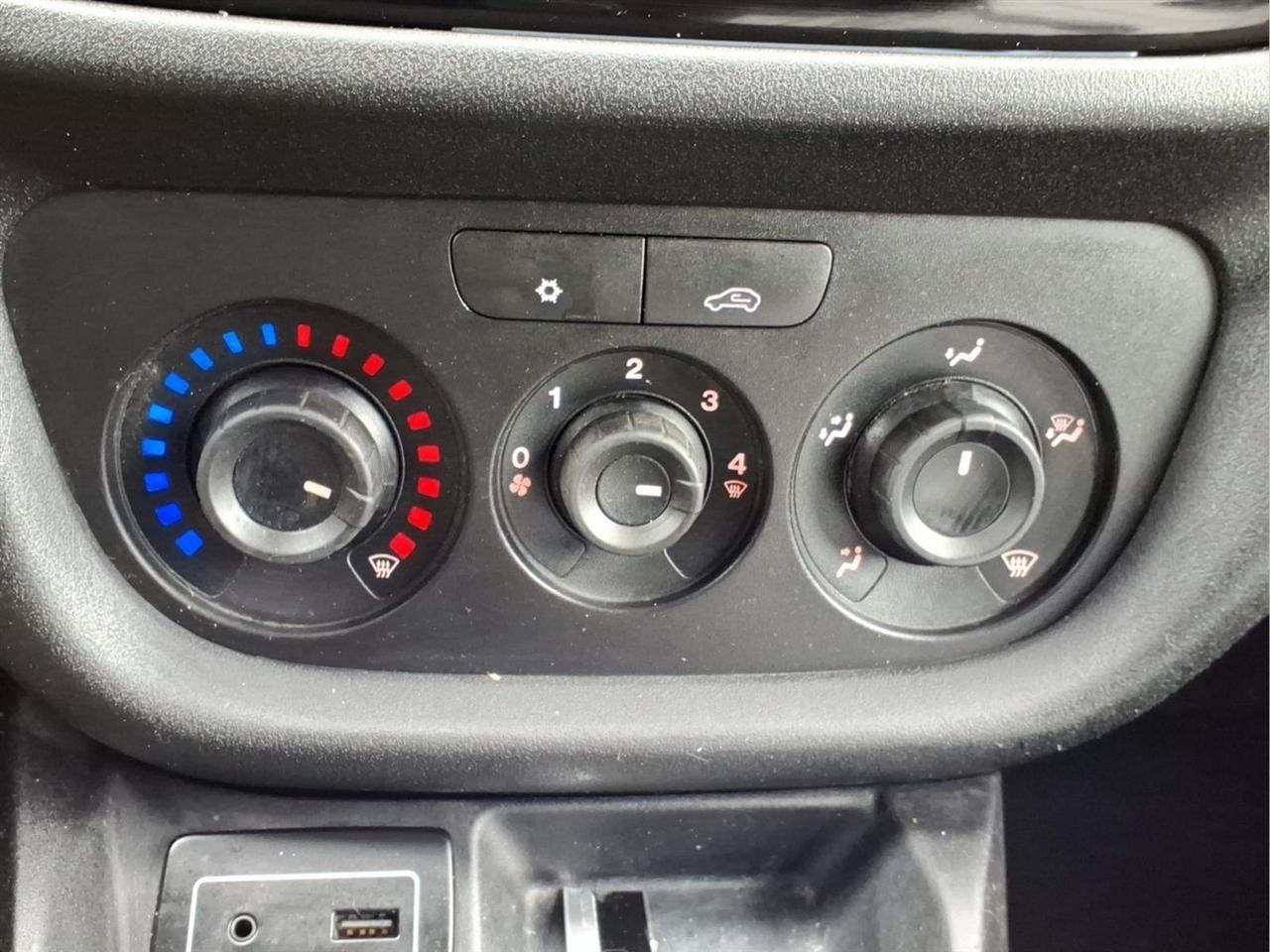 2016 RAM Promaster City Tradesman - Photo 21