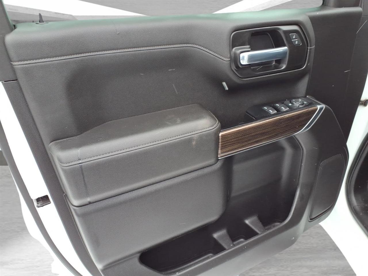 Chevrolet Silverado 1500 LTD 4WD Crew Cab 147" RST 2022
