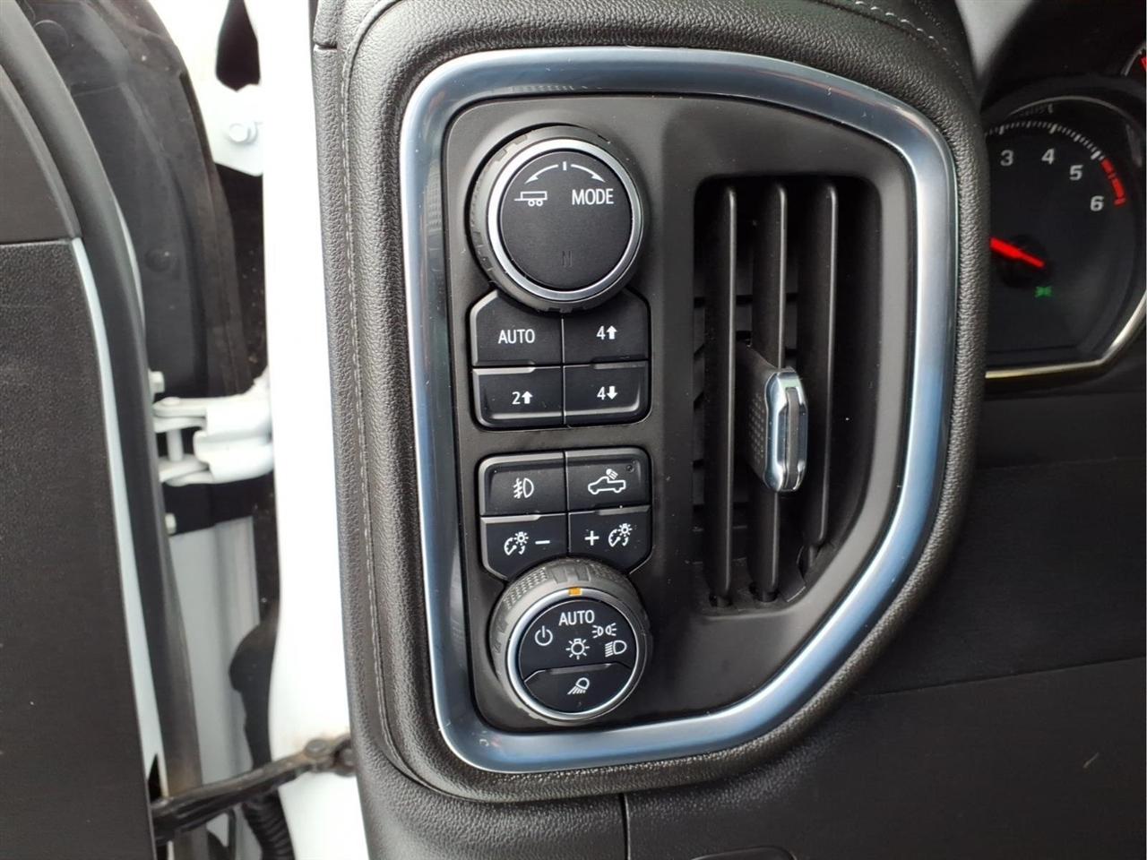 Chevrolet Silverado 1500 LTD 4WD Crew Cab 147" RST 2022