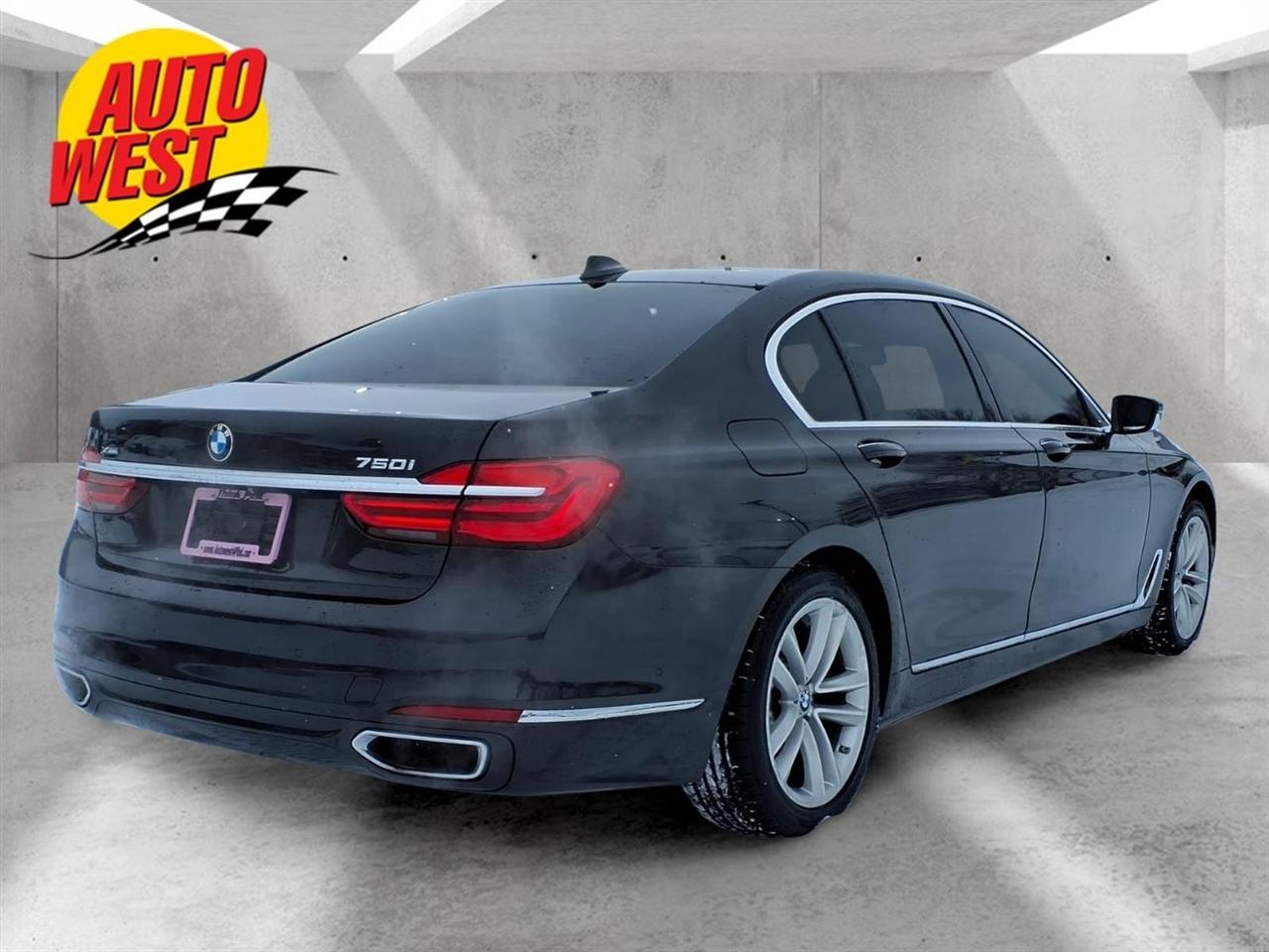 BMW 7 Series 4dr Sdn 750i xDrive AWD 2016