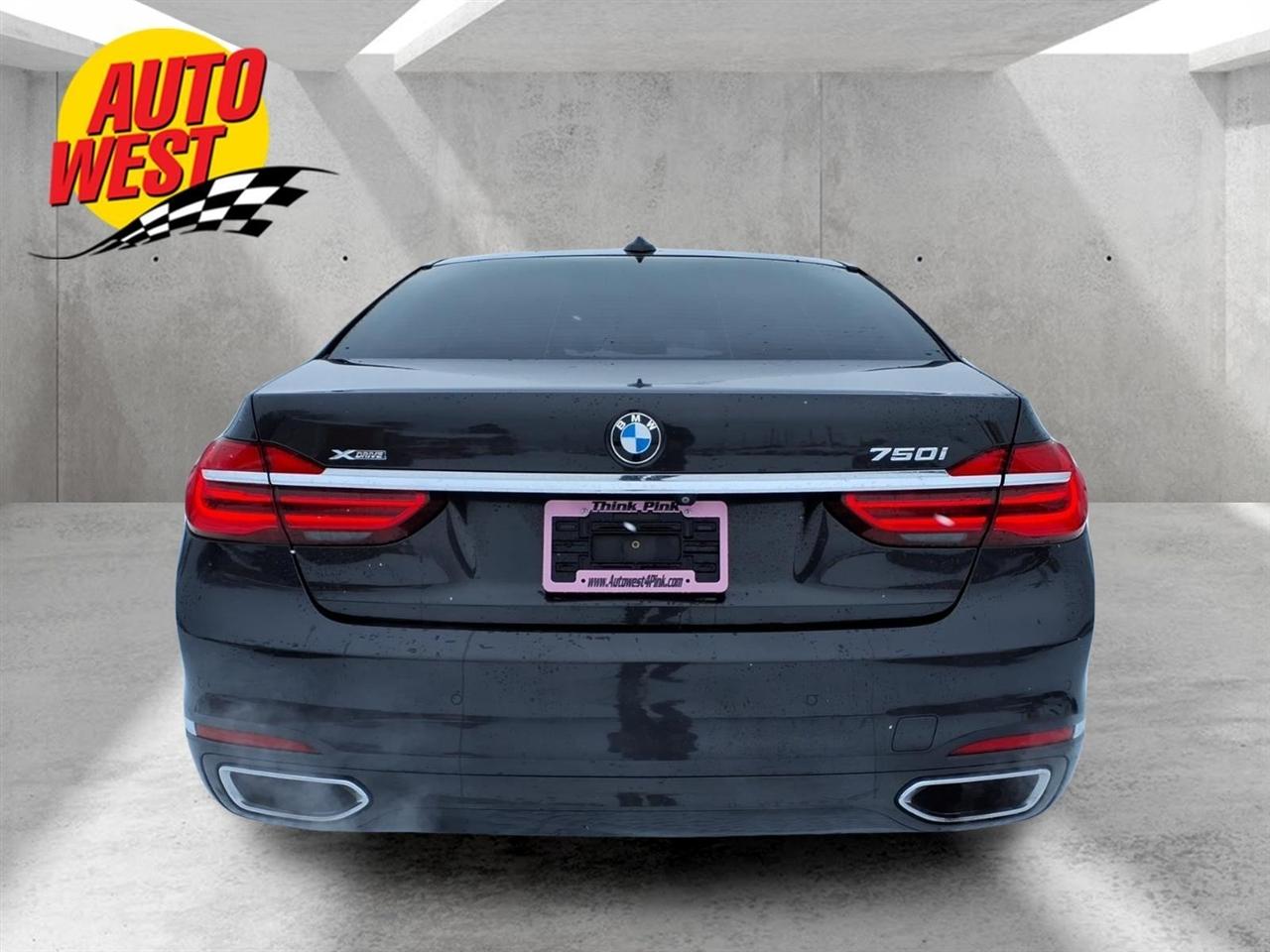 BMW 7 Series 4dr Sdn 750i xDrive AWD 2016