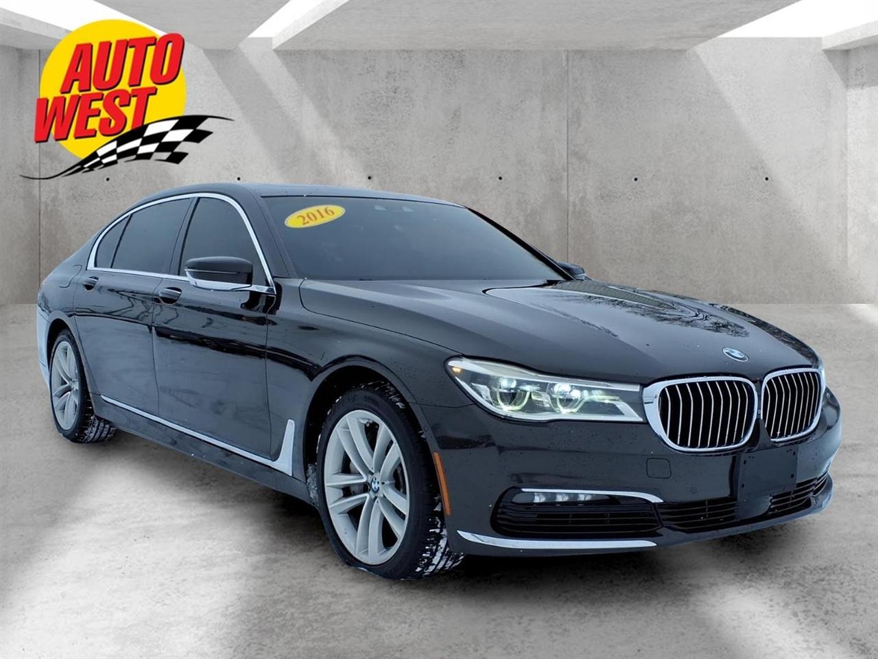 BMW 7 Series 4dr Sdn 750i xDrive AWD 2016