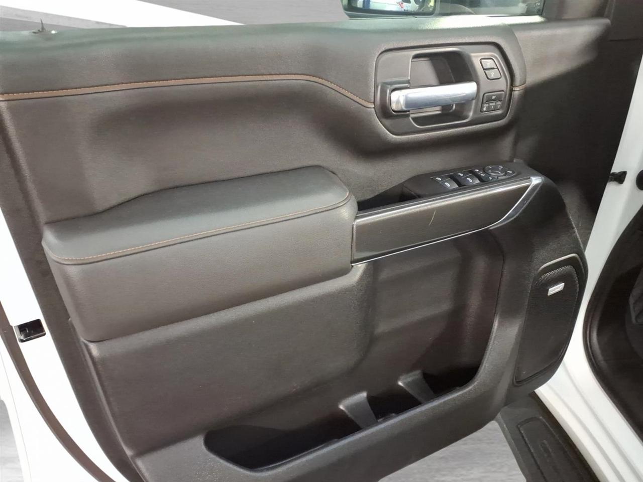 GMC Sierra 2500HD 4WD Crew Cab 159" AT4 2021