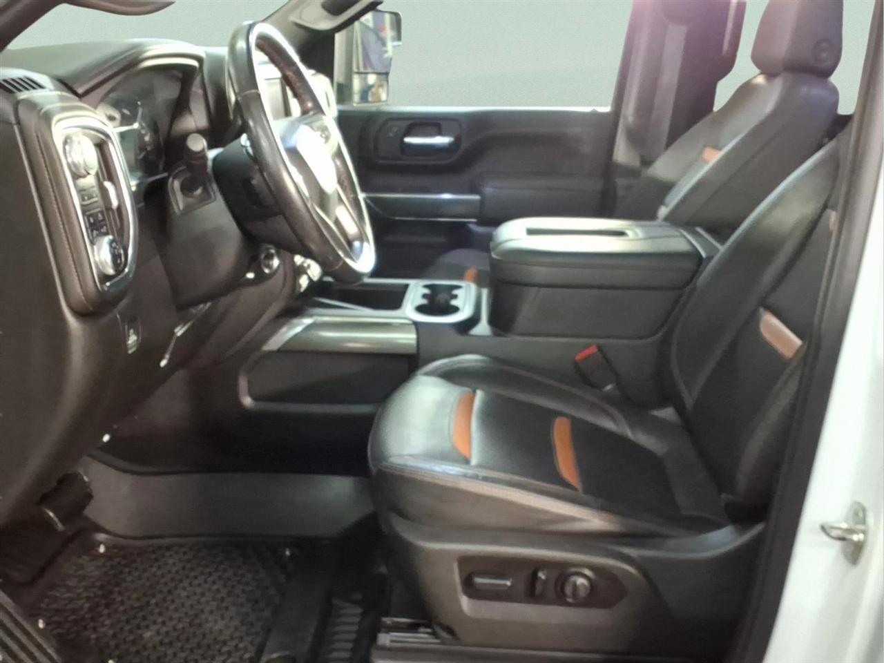 GMC Sierra 2500HD 4WD Crew Cab 159" AT4 2021