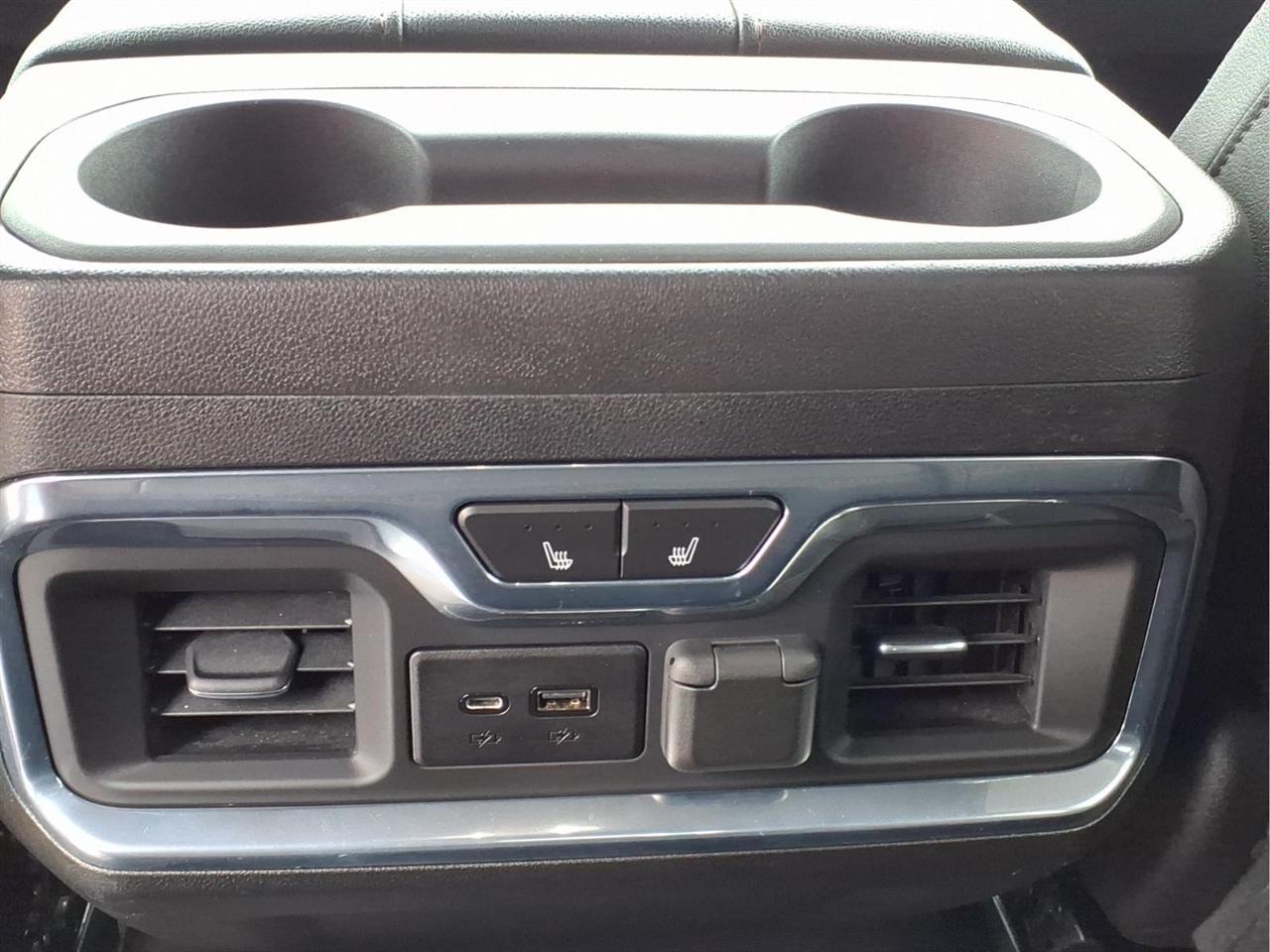GMC Sierra 2500HD 4WD Crew Cab 159" AT4 2021