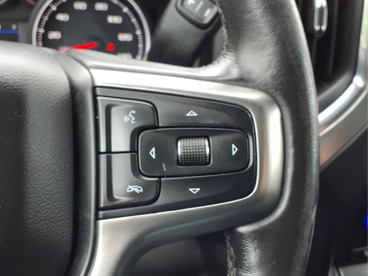 Chevrolet Silverado 1500 4WD Crew Cab 147" LT 2020