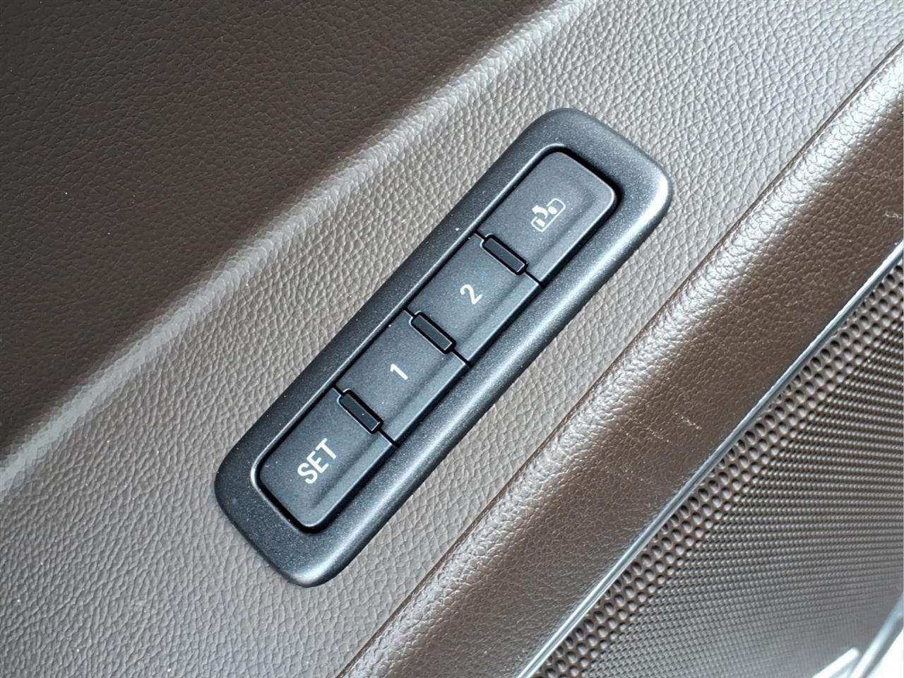 Chevrolet Tahoe 4WD 4dr Premier 2017