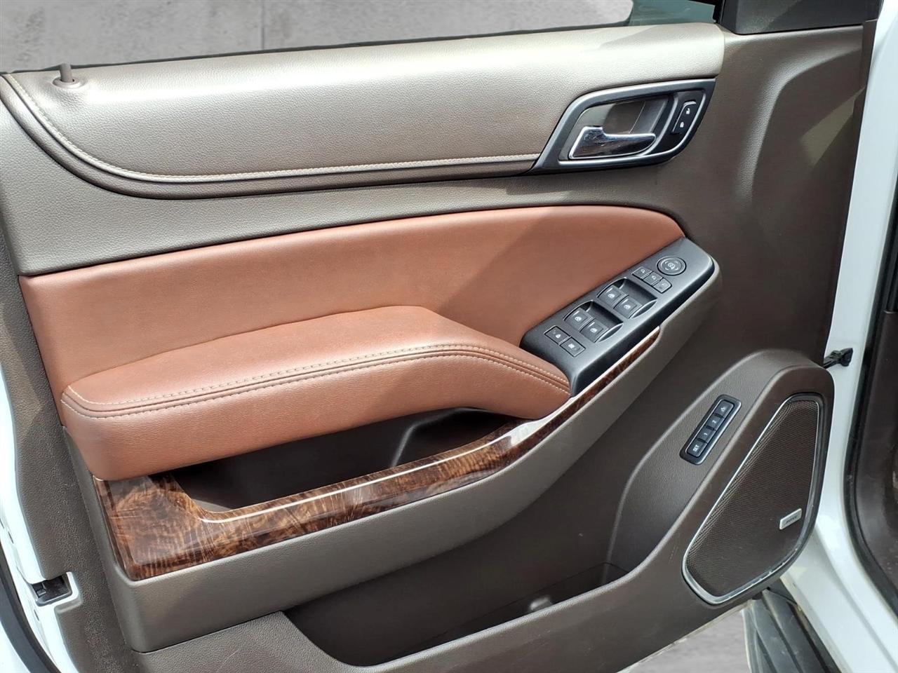 Chevrolet Tahoe 4WD 4dr Premier 2017