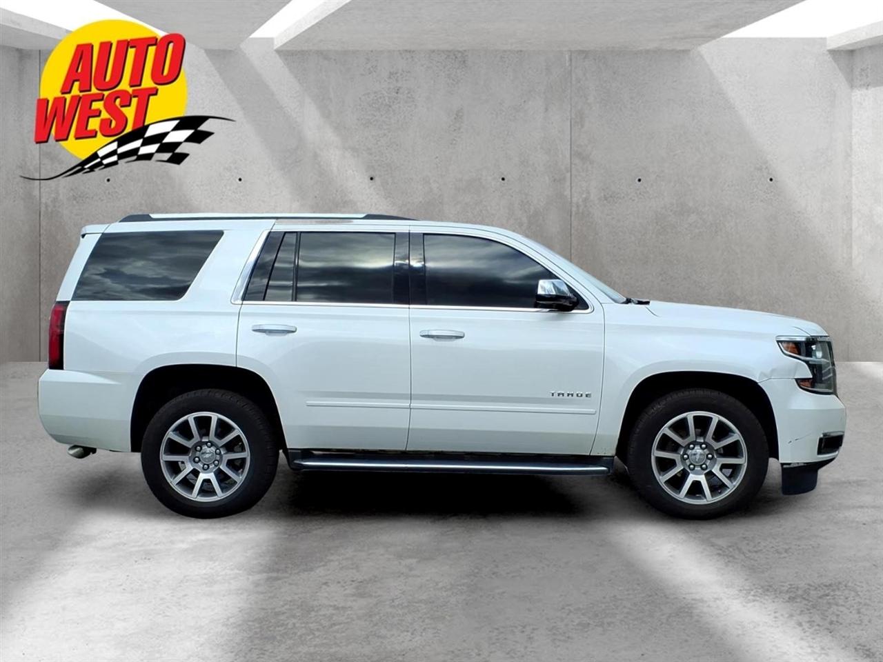 Chevrolet Tahoe 4WD 4dr Premier 2017