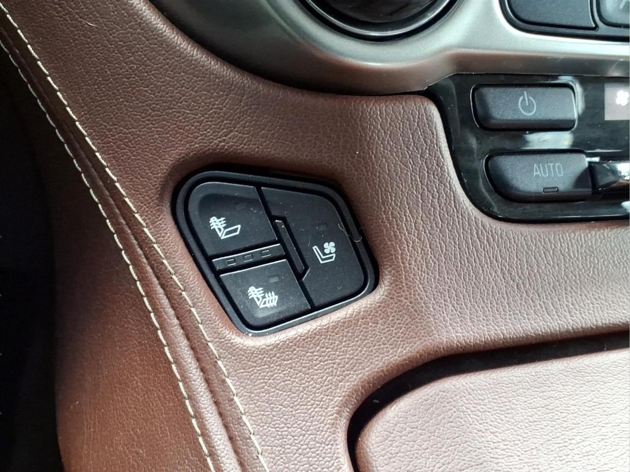 Chevrolet Tahoe 4WD 4dr Premier 2017