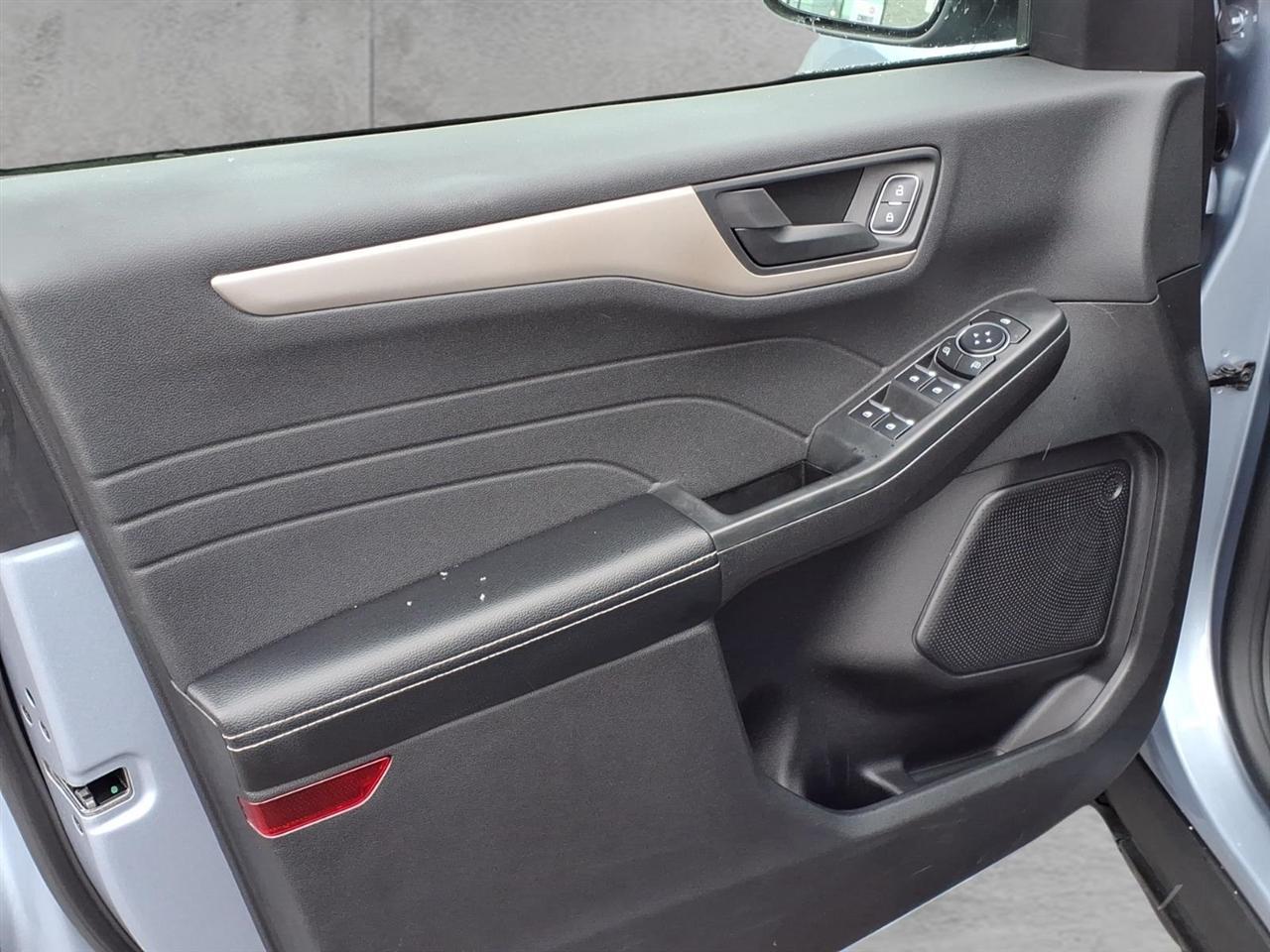 Ford Escape SE Plug-In Hybrid FWD 2022