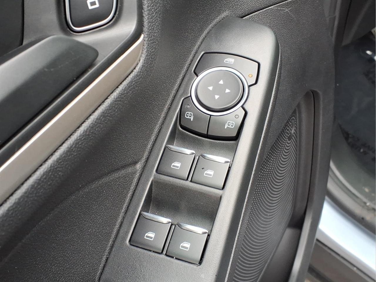 Ford Escape SE Plug-In Hybrid FWD 2022
