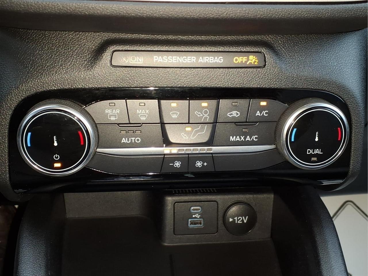 Ford Escape SE Plug-In Hybrid FWD 2022